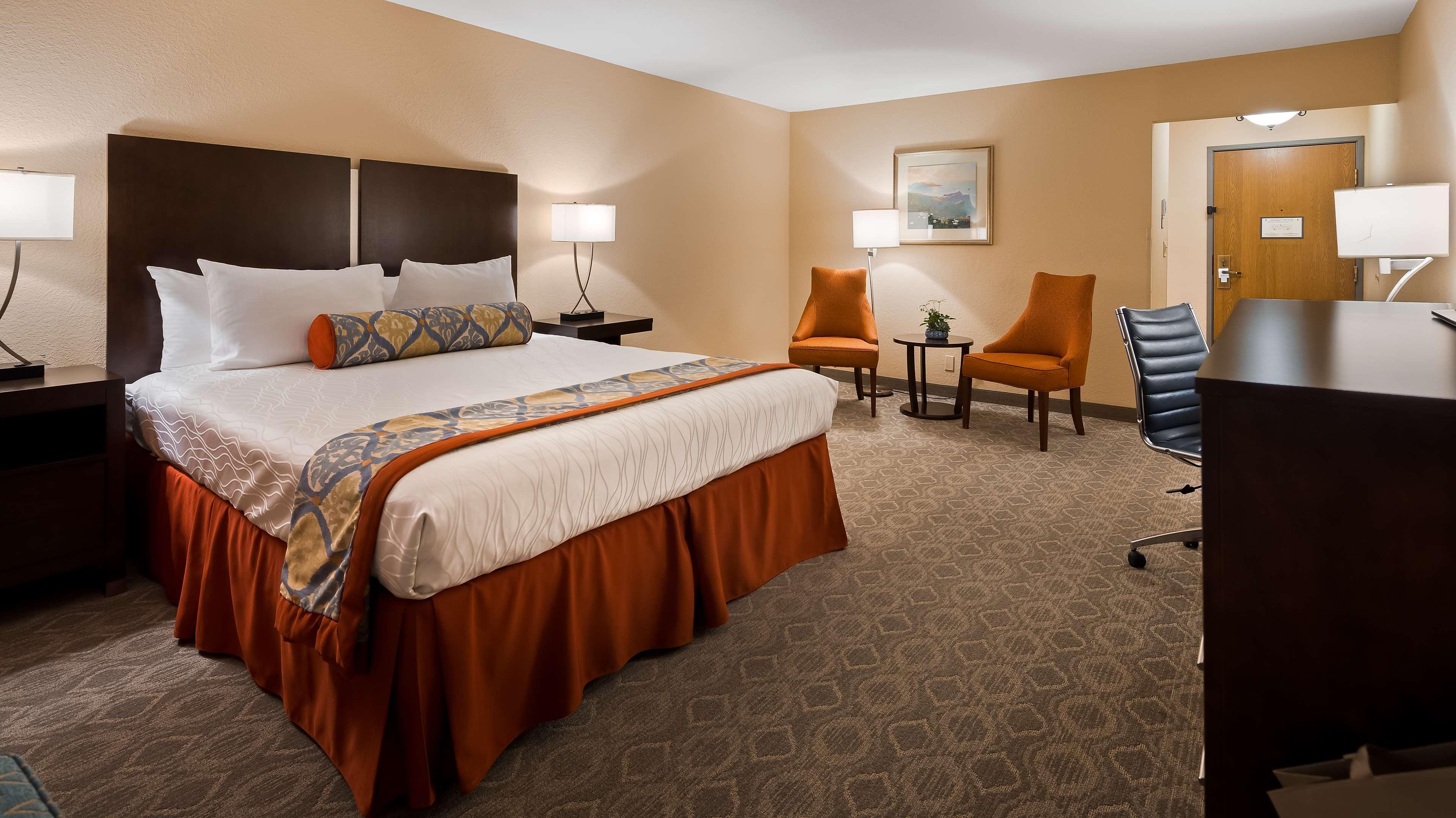 Best Western Plus Monterey Inn Exterior photo
